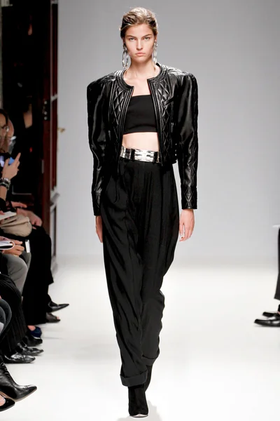 Look 5